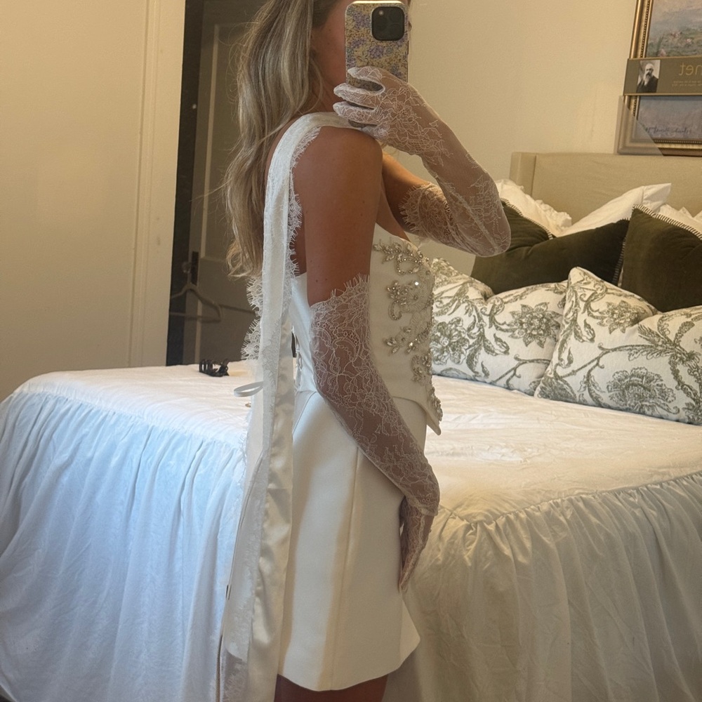 Everly Dress - Picture 4 of 7